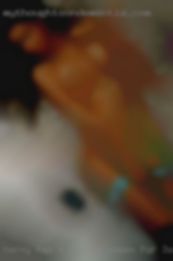 Horny has a fedish women for 3somes near Dawsonville.